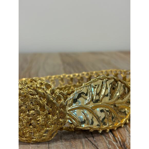 Vintage Gold Tone Unique Flexible Woven Belt - Picture 6 of 9